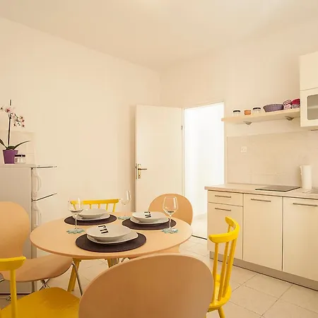 Dalmatian Garden - Free Parking - Centre