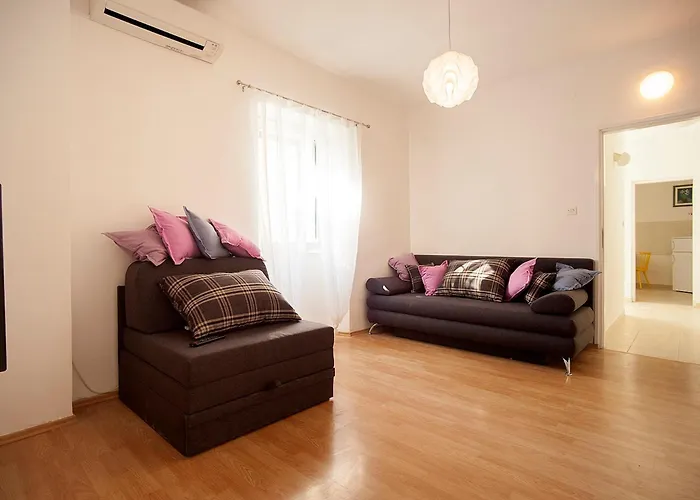 Dalmatian Garden - Free Parking - Centre